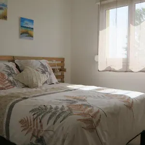 Chaleureux Et élégant En Résidence. Appartement